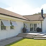 Amazing Home In Vstra Frlunda With Kitchen