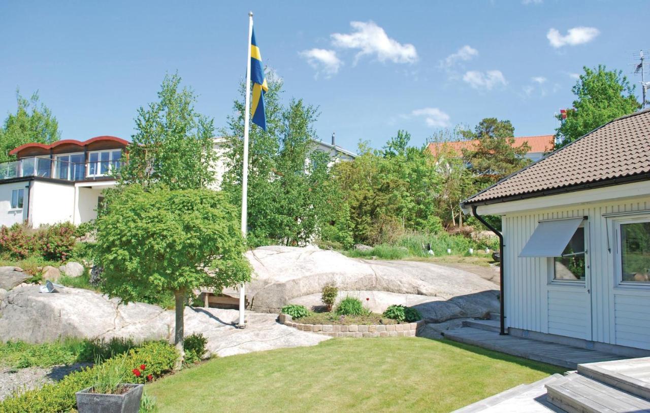 Feriehus Amazing In Vstra Frlunda With Kitchen *